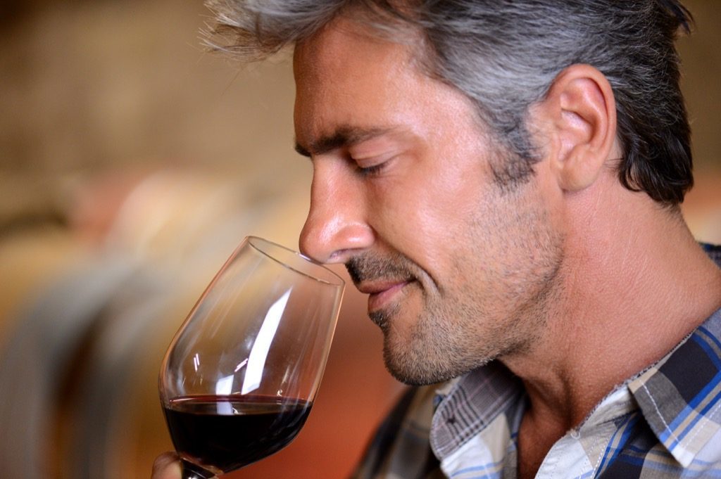 Bere vino aumenta intelligenza